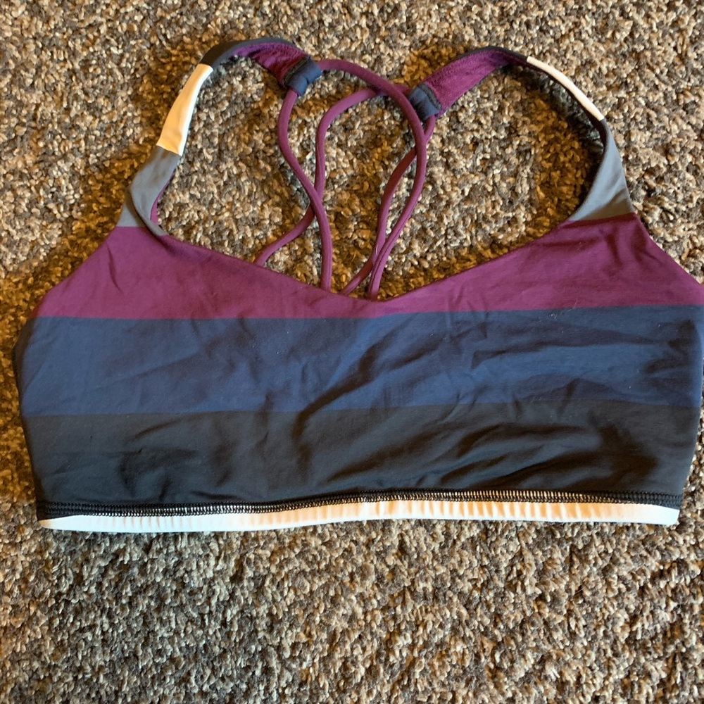 Lululemon Free to be bra